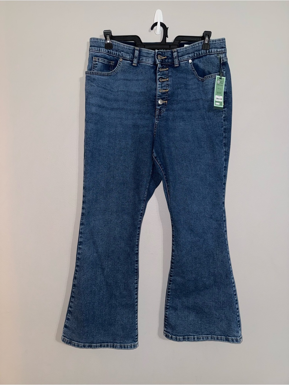 Terra & Sky Women’s Blue Button-Fly Flare Jeans 16W